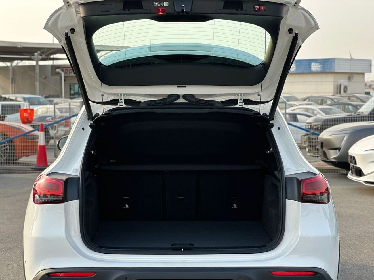 Mercedes-Benz EQA 250 MERCEDES EQA260 2024 2WD