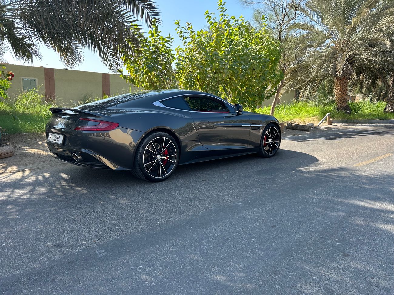 Aston Martin Vanquish