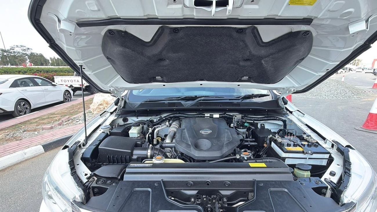 نيسان نافارا -