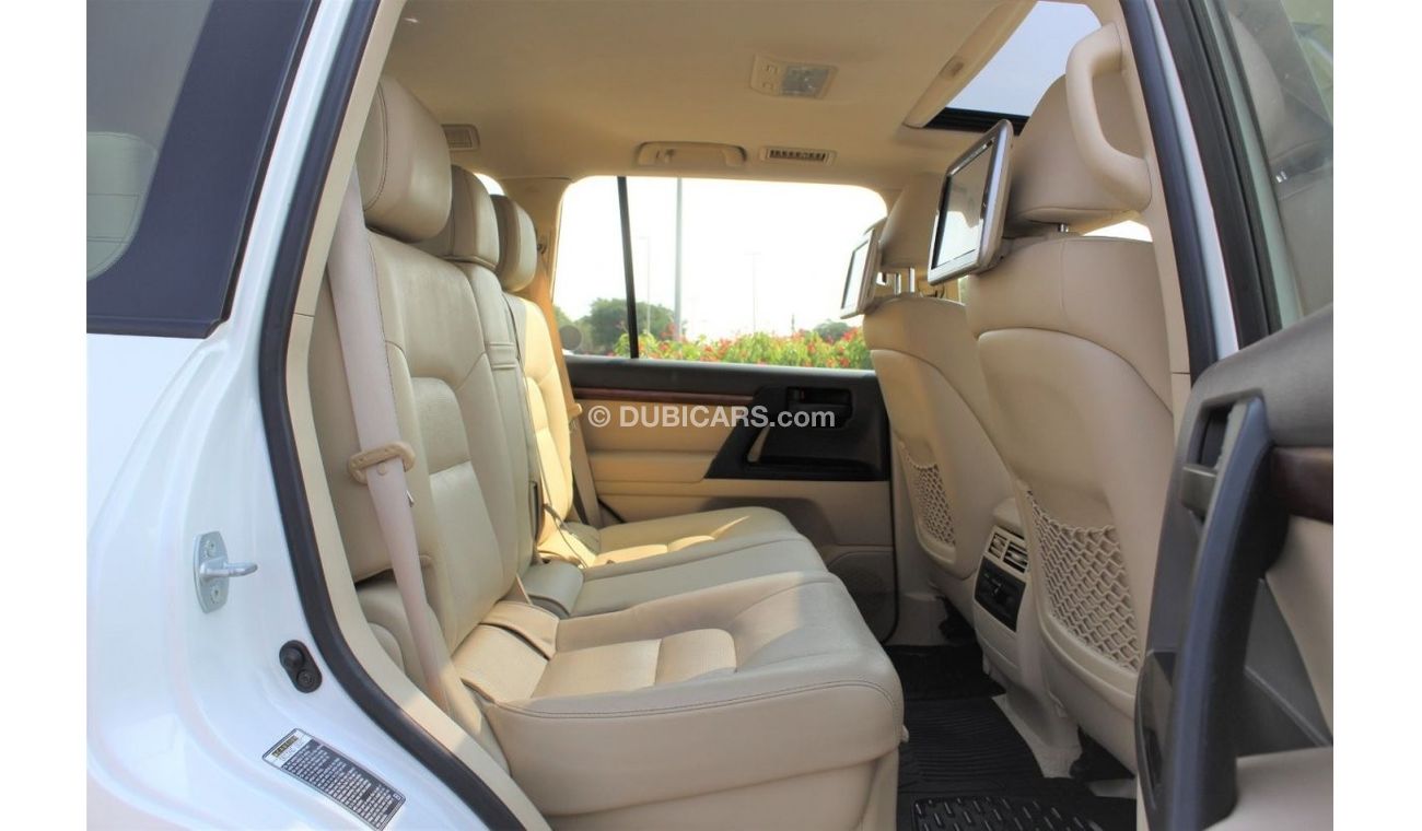 Toyota Land Cruiser GXR 2016 GCC FULLY LOADED SINGLE OWNER IN MINT CONDITION