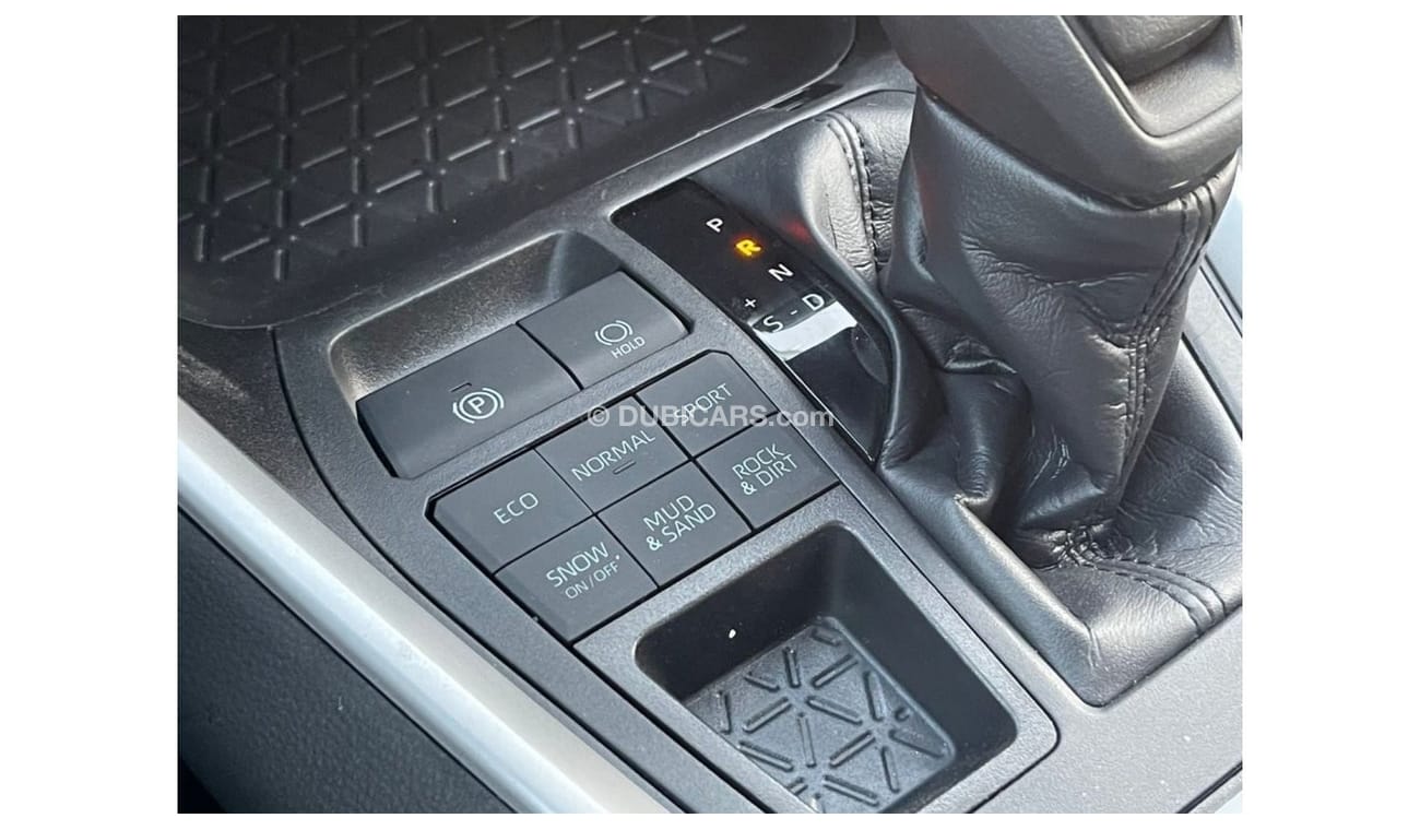 Toyota RAV4 2022 TOYOTA RAV4 LE 4x4 IMPORTED FROM USA VERY CLEAN CAR INSIDE AND OUT SIDE FOR