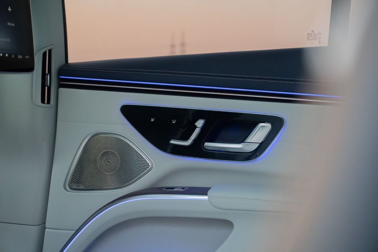 Mercedes-Benz EQS 450+ Premium + gcc car full option low mil