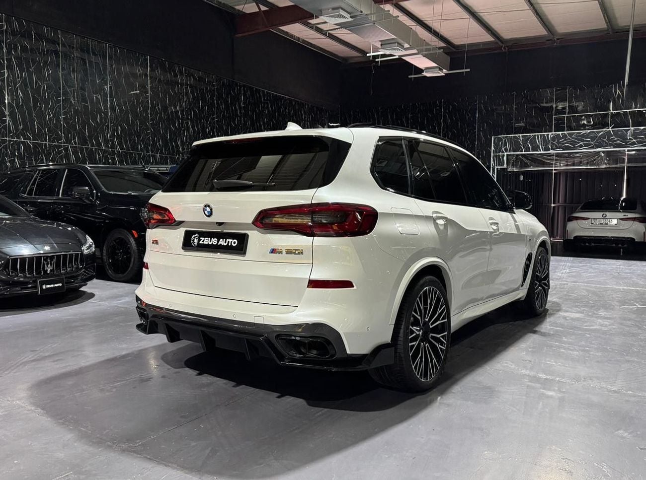 بي أم دبليو X5 M50i 4.4L