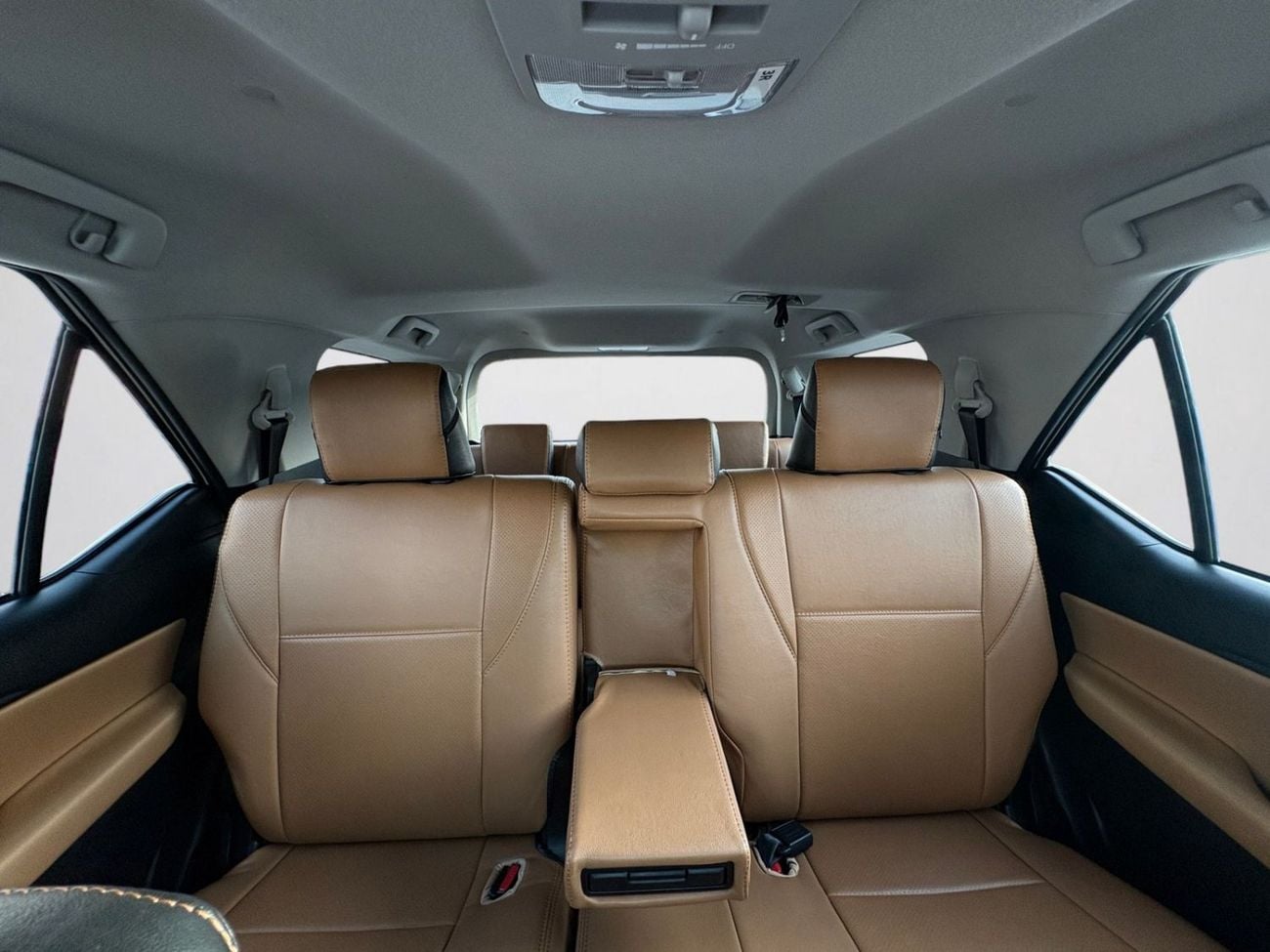 تويوتا فورتونر AED 1,840 P.M | 0% DOWN PAYMENT | TOYOTA FORTUNER EXR | WARRANTY & FULL SERVICE HISTORY | 2025 | GCC