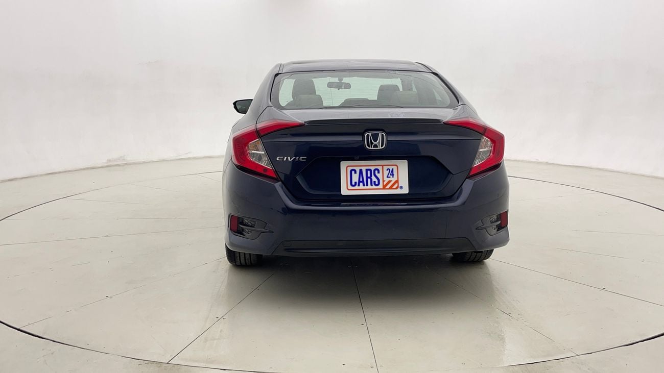 هوندا سيفيك LX SPORT 1.6 | بدون دفعة مقدمة | اختبار القيادة في المنزل