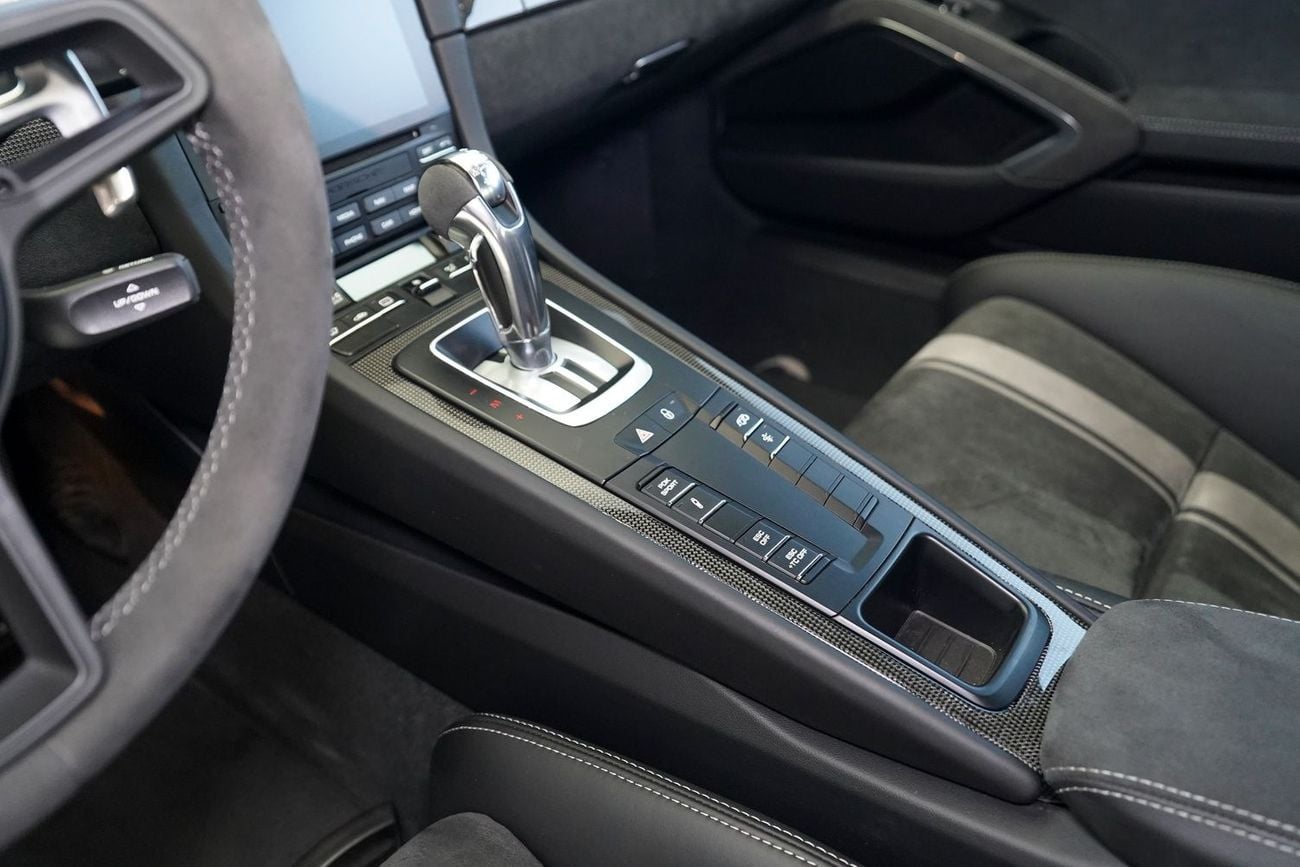 Porsche 911 GT3 3.8L (475 HP) Convertible