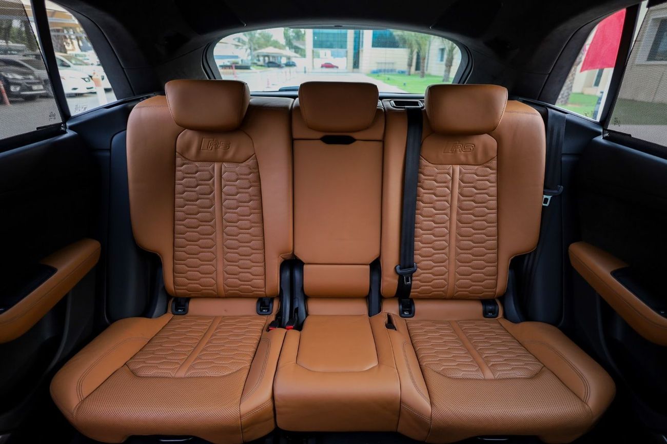 Audi RS Q8 Audi RSQ8 TFSI Quattro 2021 GCC under Warranty with Flexible Down-Payment/ Flood Free.