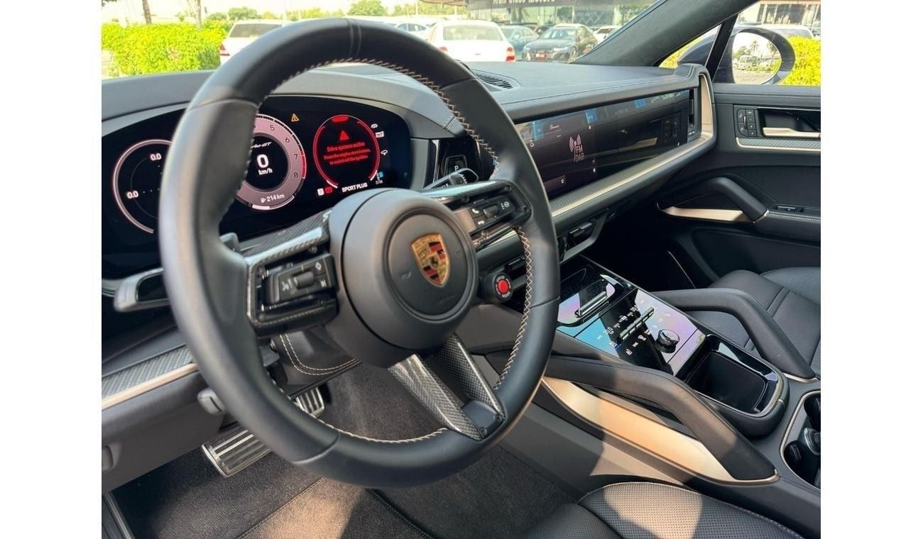 بورش كايان GCC SPEC UNDER WARRANTY NEAT AND CLEAN CAR