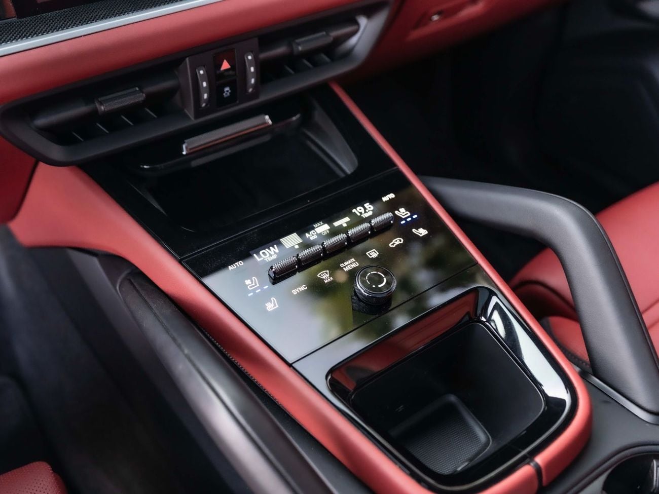 Porsche Cayenne Base