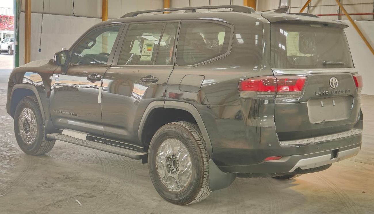 تويوتا لاند كروزر 2025 Toyota Land Cruiser LC300 GR-Sport HEV (Full-Option with Radar) 3.5L V6 Twin Turbo Hybrid Expor