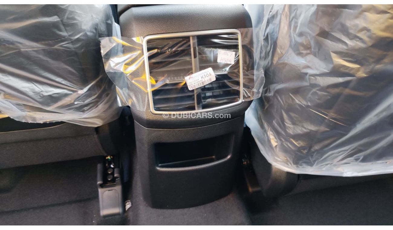 Kia Sportage HI ( i ) 4X2 FWD , 1.6L gasoline,, 4V ,,176 HP  White color 2023