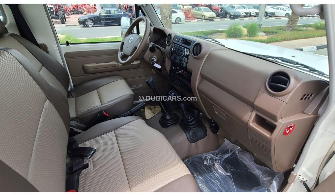 Toyota Land Cruiser 70 TOYOTA LAND CRUISER LC78 HARDTOP 4.2L DIESEL V6 MY 2023 WHITE