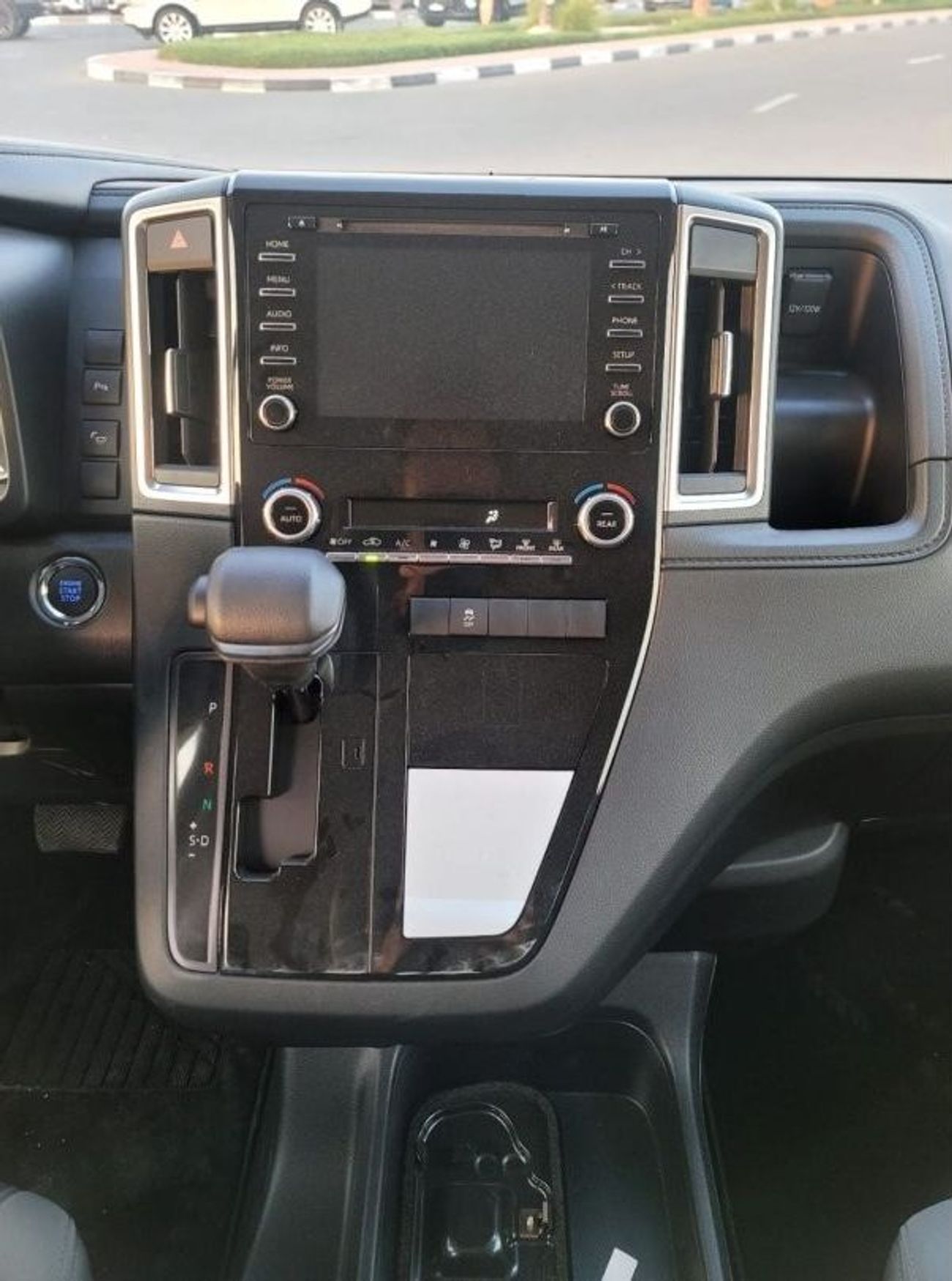 Toyota Granvia 3.5L PETROL AUTOMATIC 2023