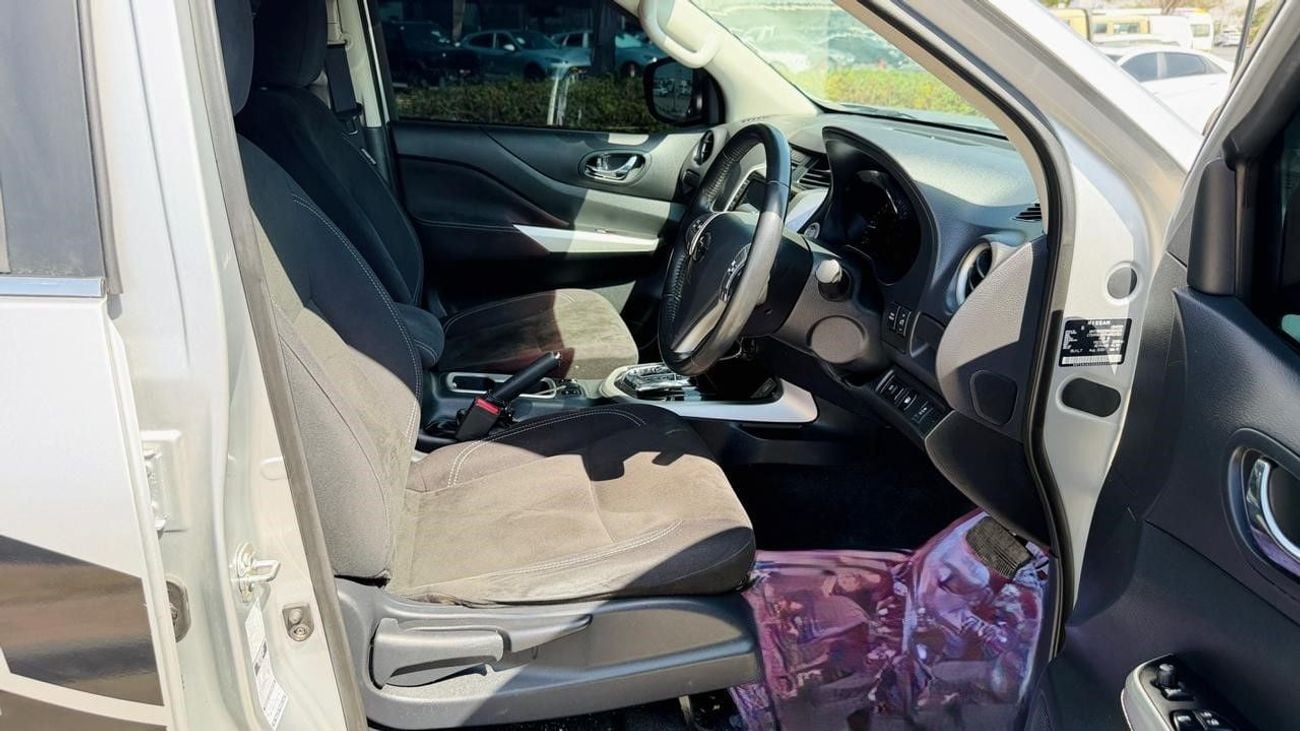 نيسان نافارا 