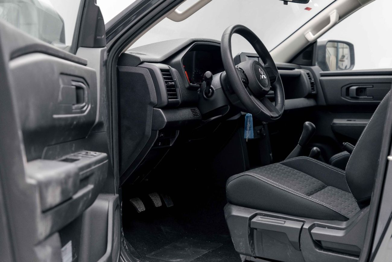 ميتسوبيشي L200 GLS 2.4L - Manual - Black Inside Black | Export Only