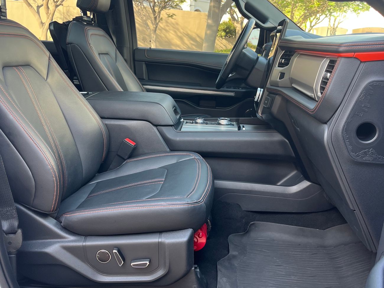 Ford Expedition Timberline | GCC | Warranty & Service Plan to 2029