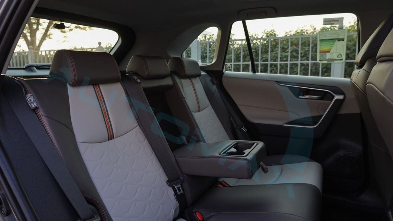 Toyota RAV4 (For Export , НА ЭКСПОРТ) Adventure 2.5L AWD 2025 GCC Без пробега