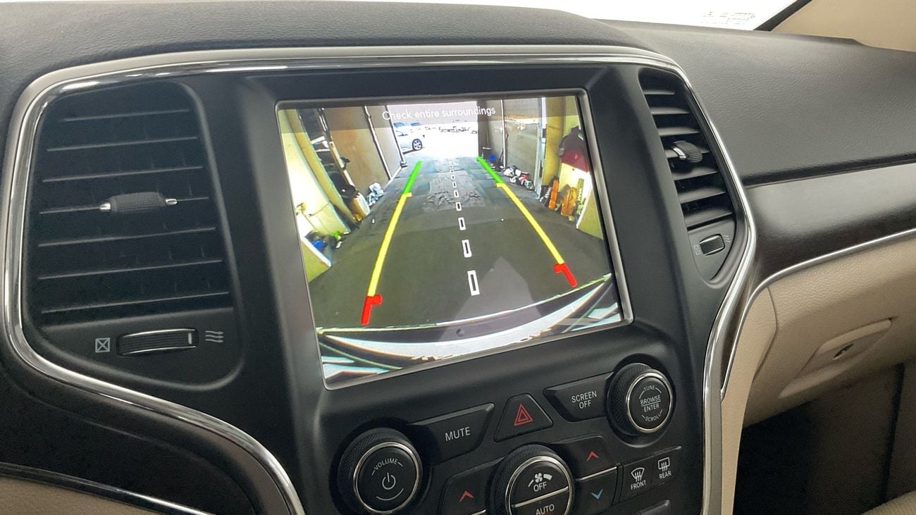 جيب جراند شيروكي Limited | upto AED 20,000 Ramadan Discount | شامل الضمان | 0 ﺪﻔﻋﺓ ﺃﻮﻟﻯ