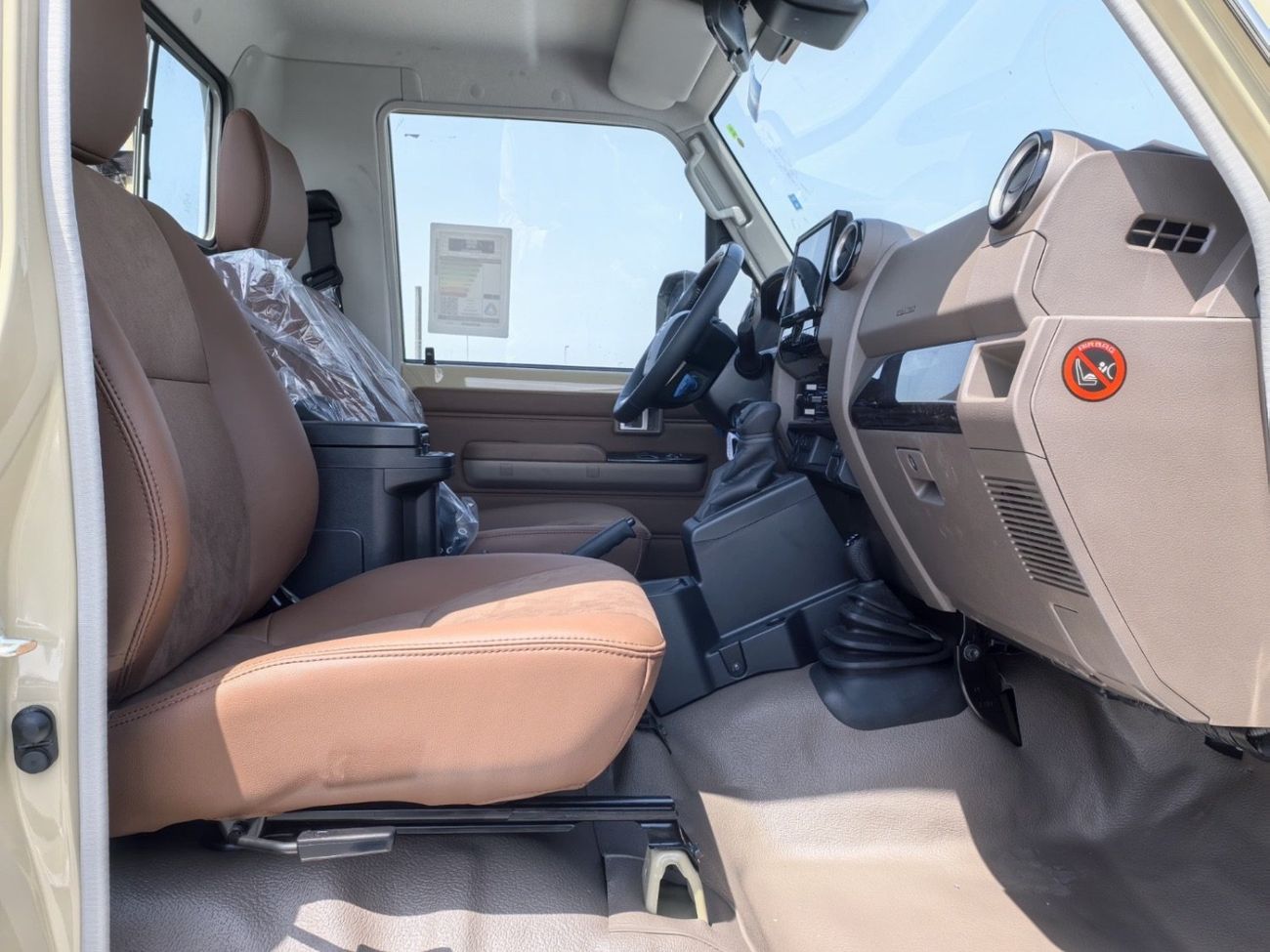 Toyota Land Cruiser Pick Up 2025 TOYOTA LAND CRUISER 79 SINGLE CABIN 4.0L PETROL AUTOMATIC TRANSMISSION FULL OPTION