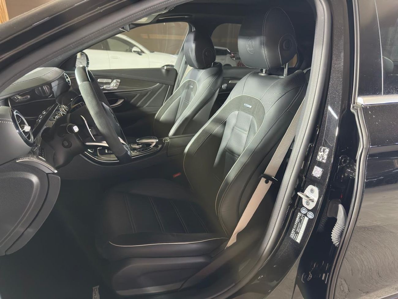 Mercedes-Benz E 63 S AMG MERCEDES E-CLASS E63s 2019 | FULL SERVICE HISTORY | AMG DRIVER PACKAGE | AMG PERFORMANCE EXHAUST