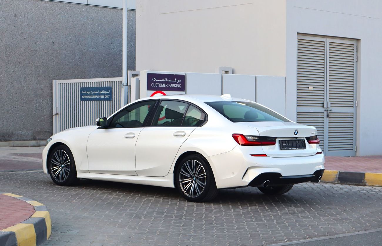بي أم دبليو 330i M Sport 2.0L (258 HP)