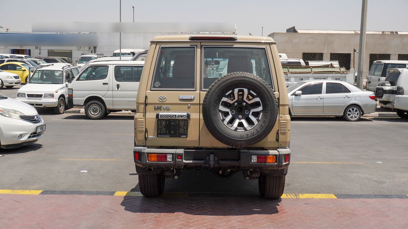 Toyota Land Cruiser 70 LX 4.0L V6 A/T