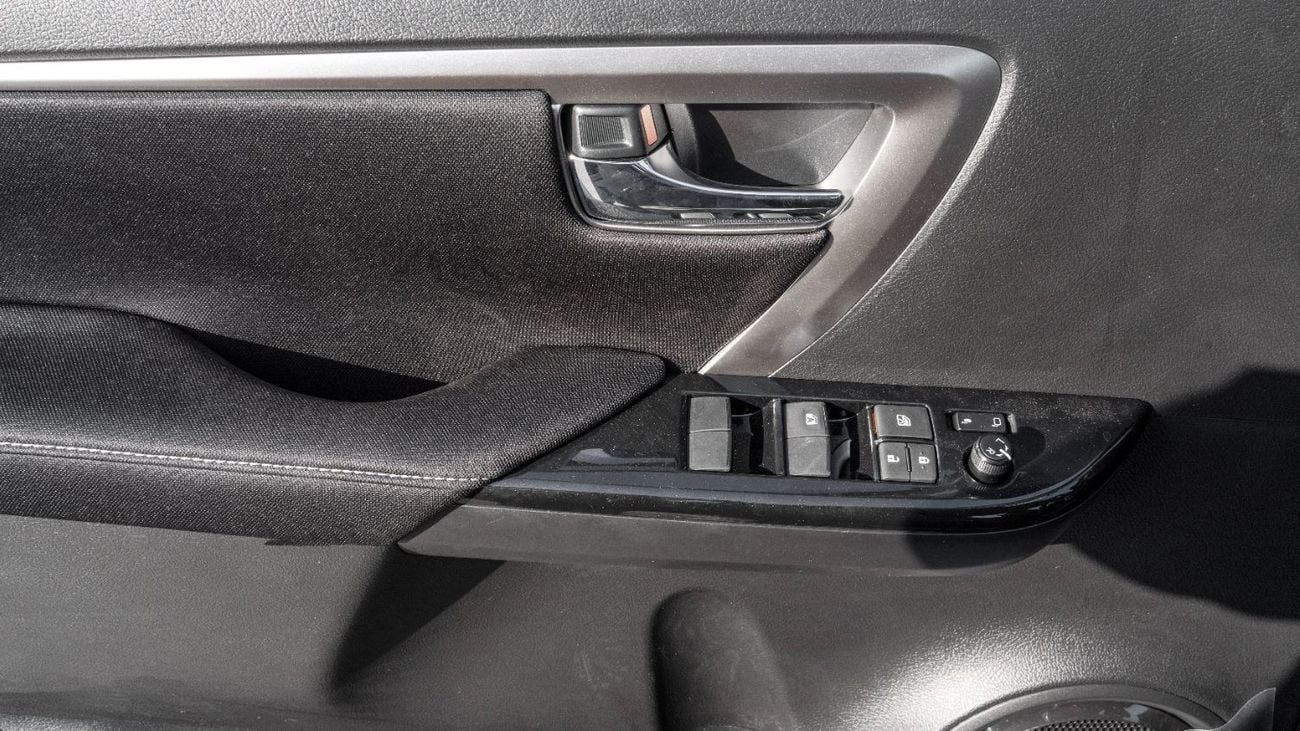 تويوتا فورتونر EXR 2026 Toyota Fortuner GX 2.7L AT Petrol 4WD (Black-Black)