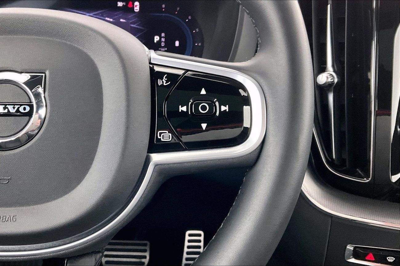 Audi A8 L 55 TFSI quattro +Rear Entertainment Package | 1 year free warranty | 0 Down Payment