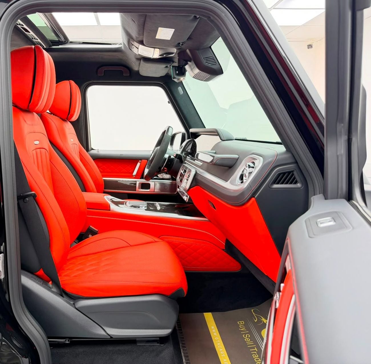 مرسيدس بنز G 63 AMG 2026 Mercedes-Benz G63 AMG Double Night Package, Mercedes Warranty + Service Contract, FSH, GCC