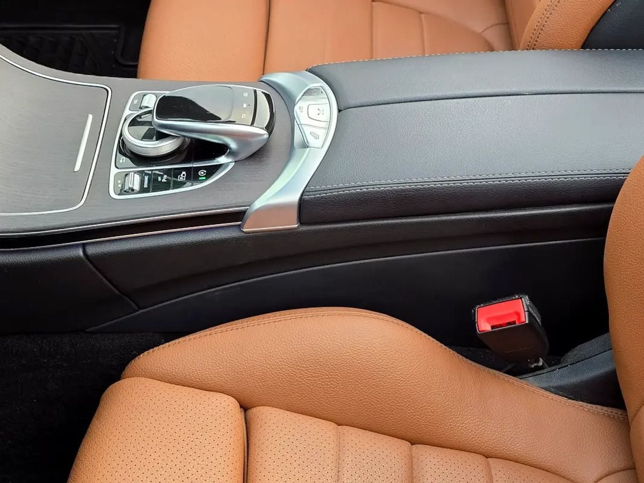 مرسيدس بنز C 300 C 300 Cabriolet (American Specs)