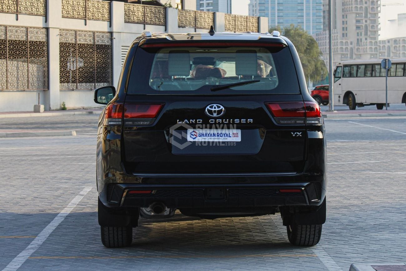 تويوتا لاند كروزر LHD LC300 4.0L PETROL V6 VX FULL OPTION WITH RADAR | SOFT DOOR CLOSING AT 7-SEATS 2026MY