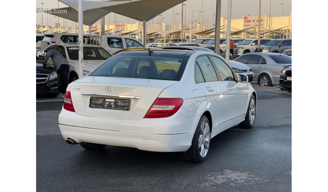 Mercedes-Benz C200 Std Mercedes C200_Gcc_2013_Excellent_Condition _Full option