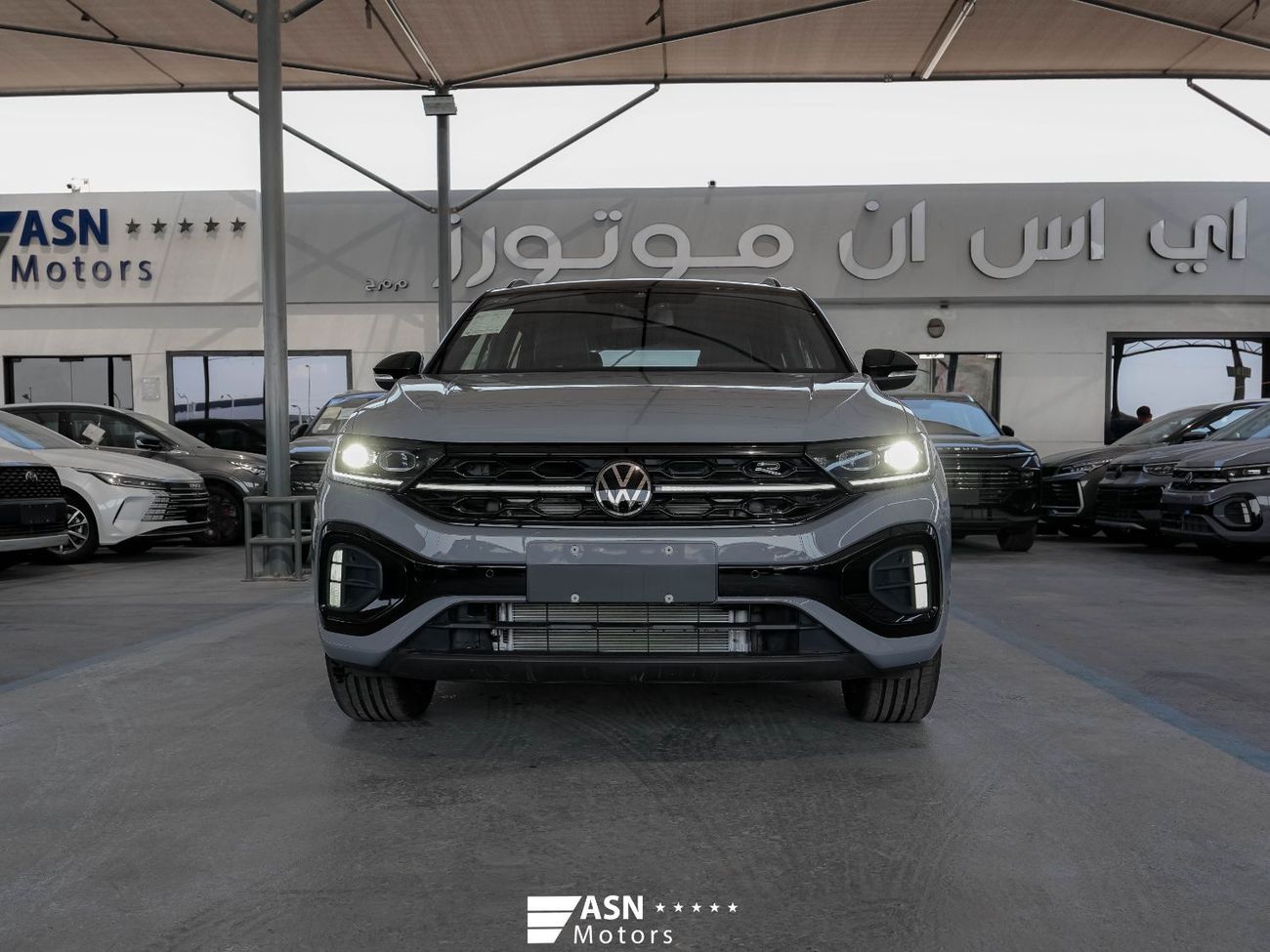 Volkswagen T-ROC 300 TSI Black Package 1.5T 2025 (Export Price)