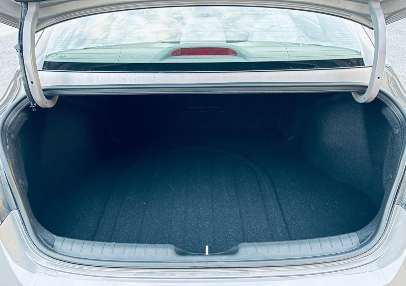 هيونداي إلانترا HYUNDAI ELANTRA CN7 1.6L PREMIERE PLUS GCC SPECS 2024 MODEL 72000 AED EXPORT PRICE