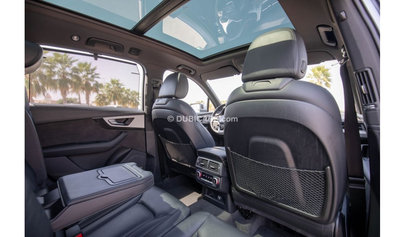 Audi Q7 45 TFSI quattro Audi Q7 TFSI 45 quattro Panoramic  2018 GCC Under Warranty