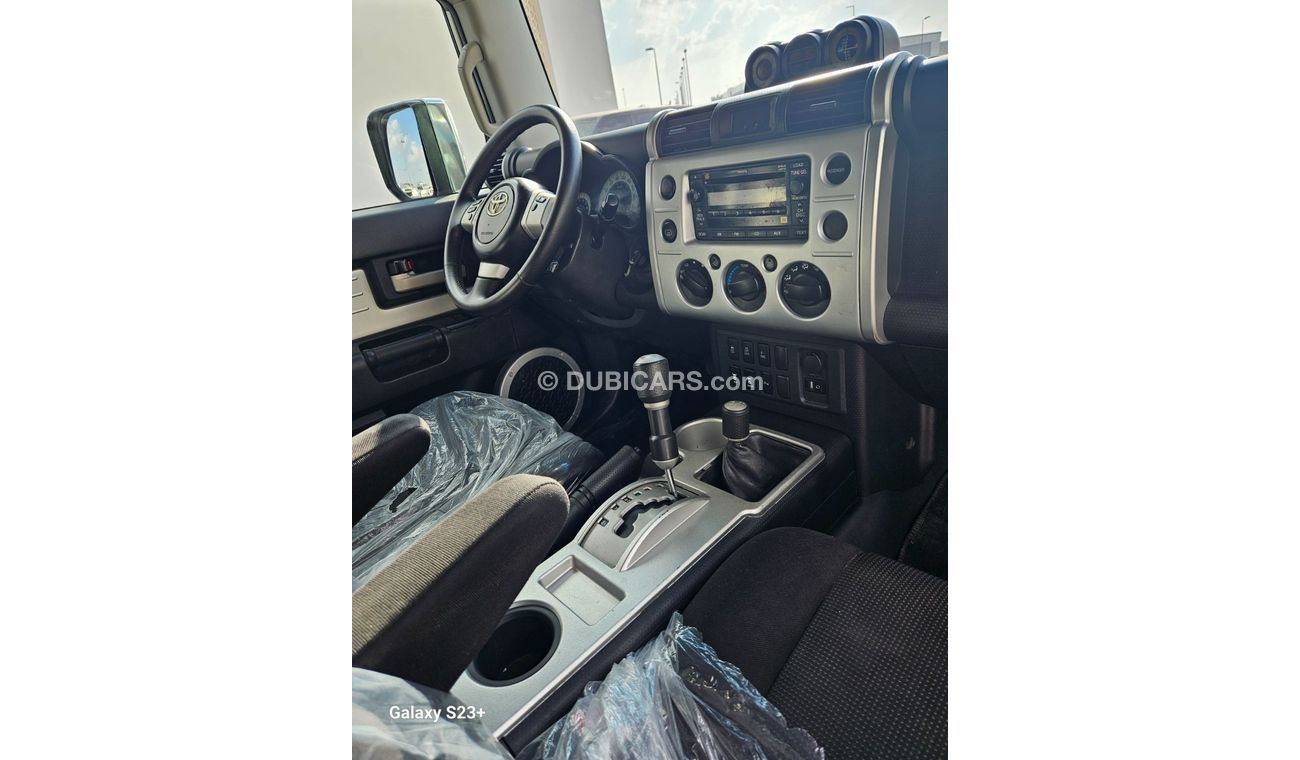 تويوتا إف جي كروزر GXR