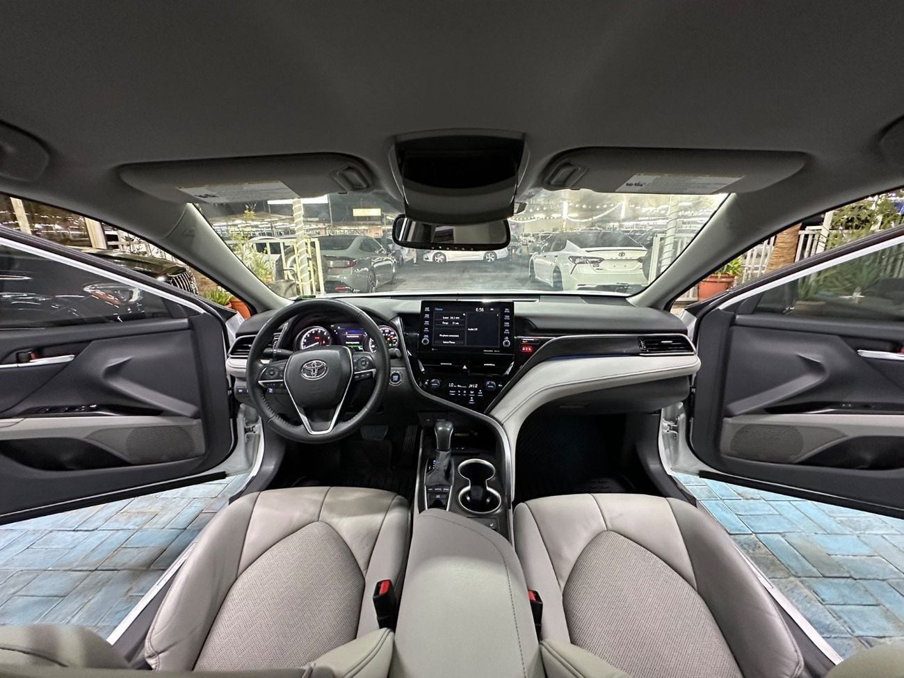 Toyota Camry XLE 2.5L