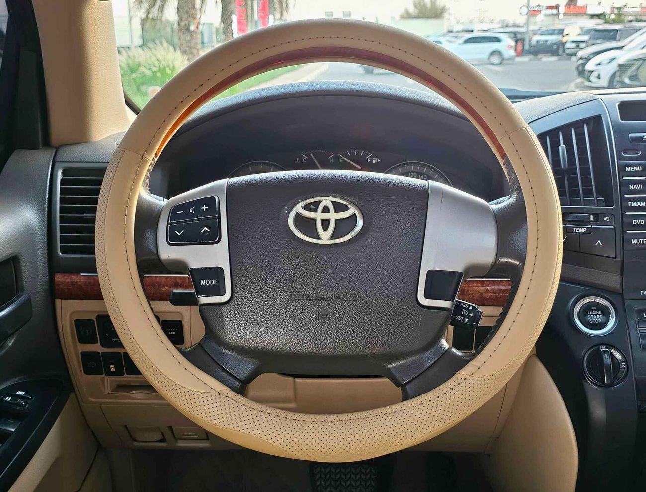 Toyota Land Cruiser VXR V8/ 2022 SHAPE/ FULL OPT/ LOT#45021