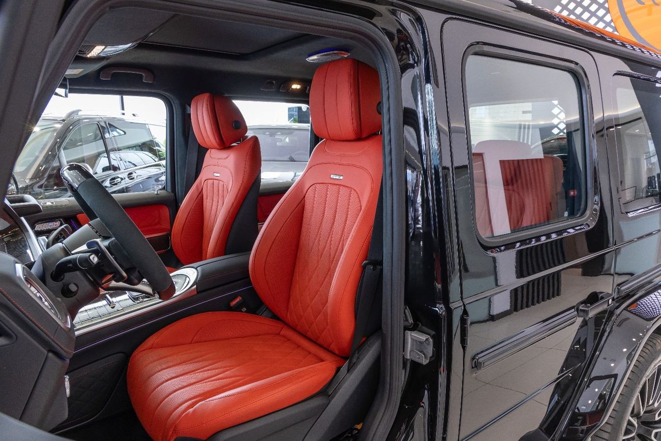 Mercedes-Benz G 63 AMG Mercedes-Benz G 63 AMG - Diamond Seats - Carbon Fiber - 2025 FaceLift