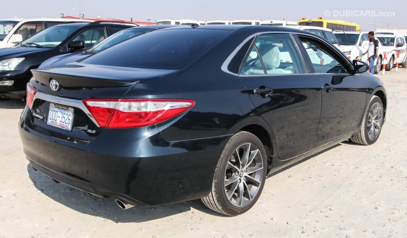 Toyota Camry XLE