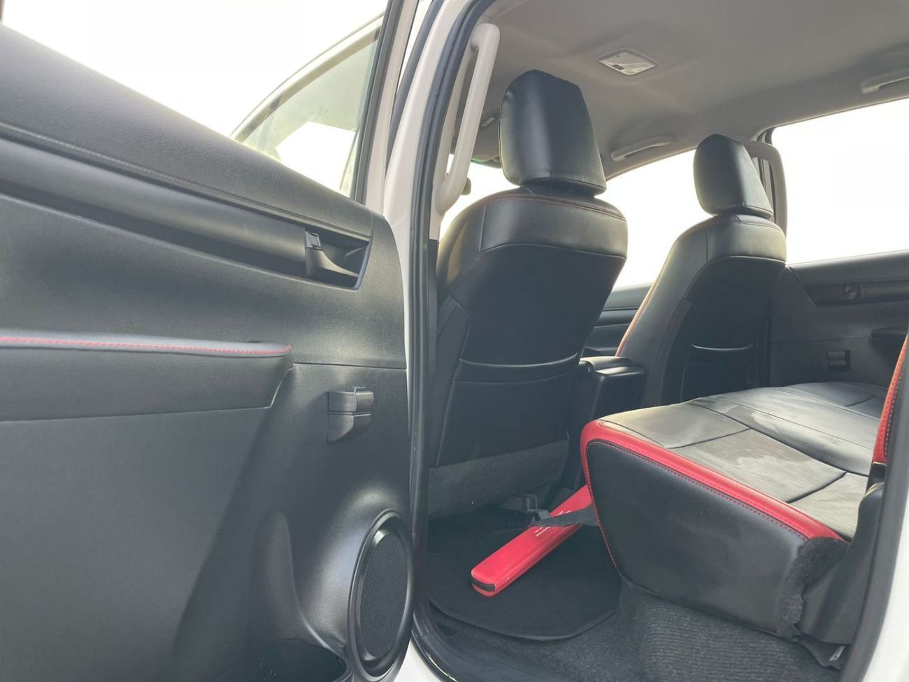 Toyota Hilux 2021 Toyota Hilux GL Advanture Modified - 2.7L V4 - AWD 4x4 - 360* CAM - Patrol - 2 Keys -