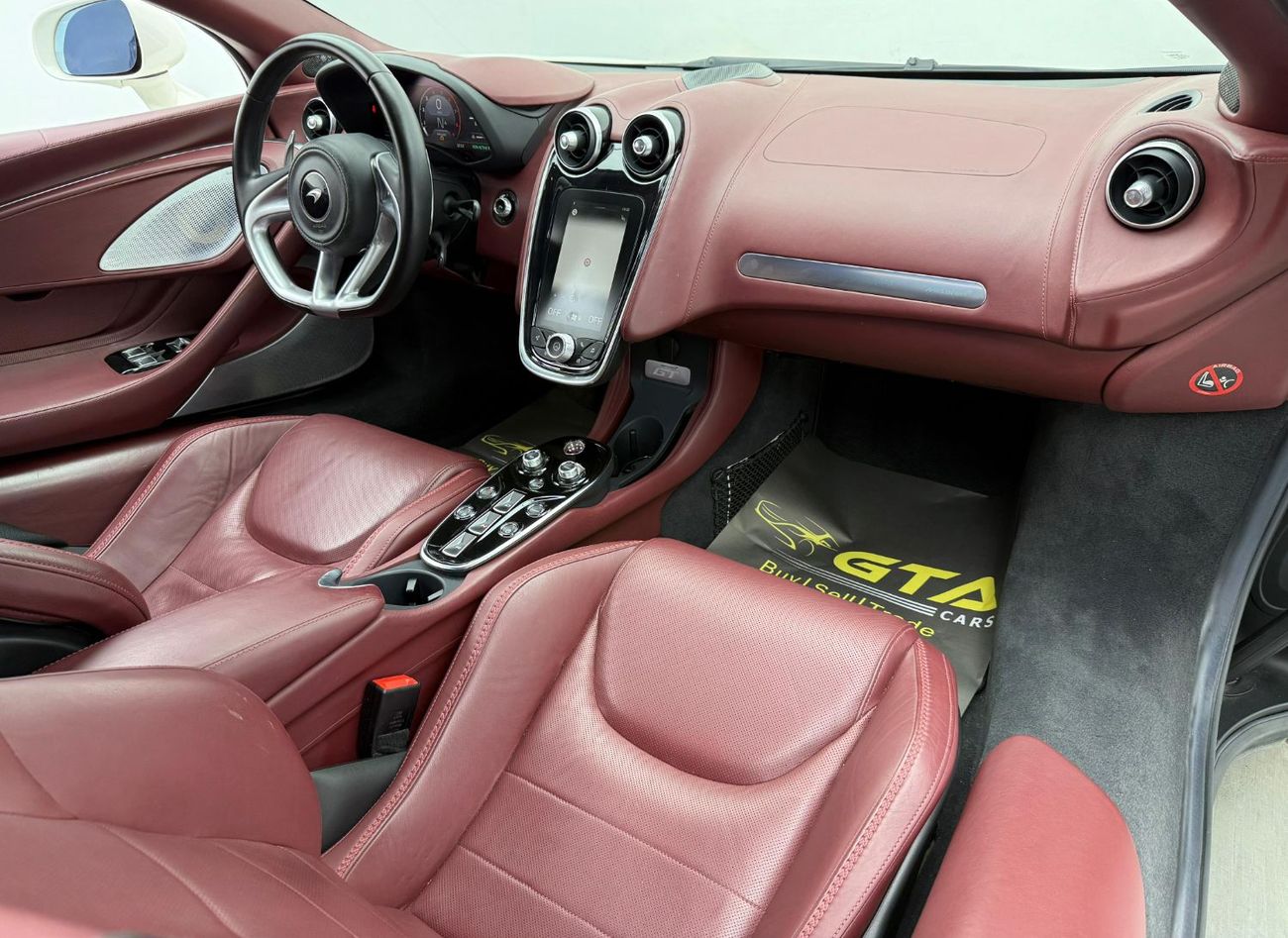 McLaren GT 2020 McLaren GT, Full Service History, Very Low Km, Excellent Condition, Canadian