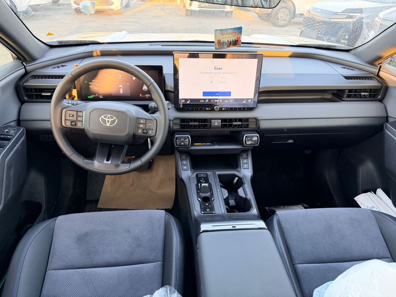 Toyota RAV4 Toyota Rav4 2026 2.5L Hybrid petrol Gcc saudi spec XSE Black edition 360⁰camera Bluetooth system cru