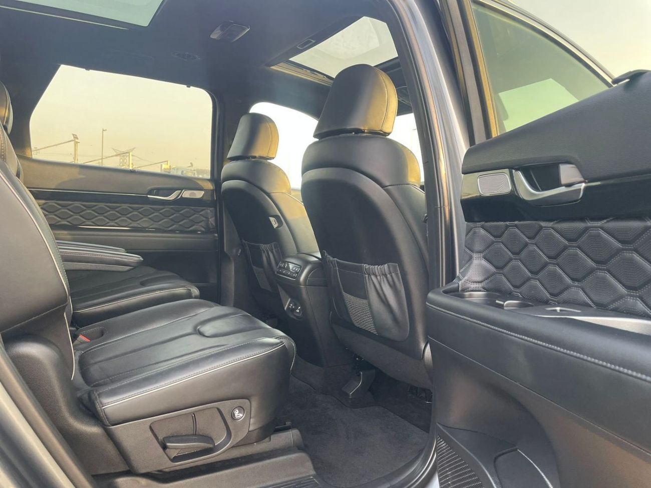 Hyundai Palisade 2021 Hyundai Palisade Calligraphy Edition Full Option Panoramic View - 360* 5 CAM - HUD - 3.8L V6 -