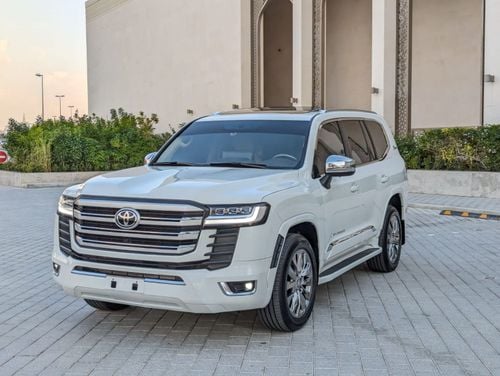 Toyota Land Cruiser Toyota LC200 white LHD