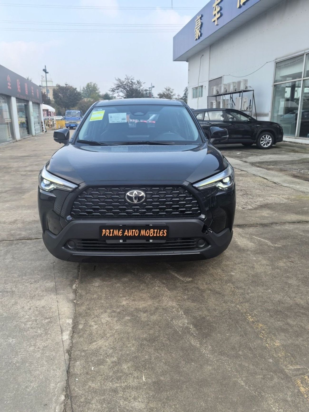 تويوتا كورولا كروس 2025 TOYOTA COROLLA CROSS 2.0L HYBRID FULL OPTION WITH SUNROOF,LED LIGHT,360 CAMERA,BACK DOOR POWER,