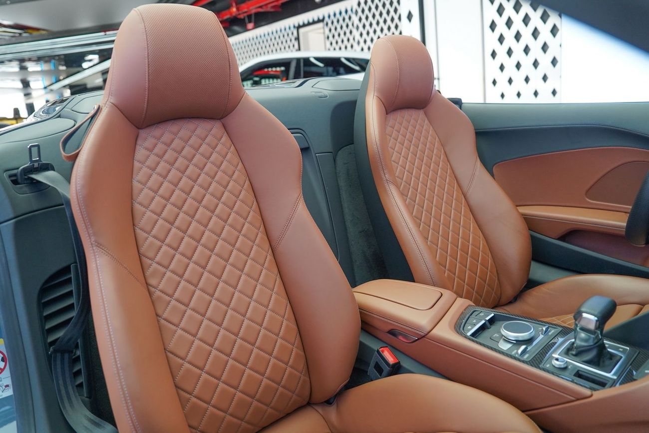 Audi R8 Spyder V10 Plus 5.2L