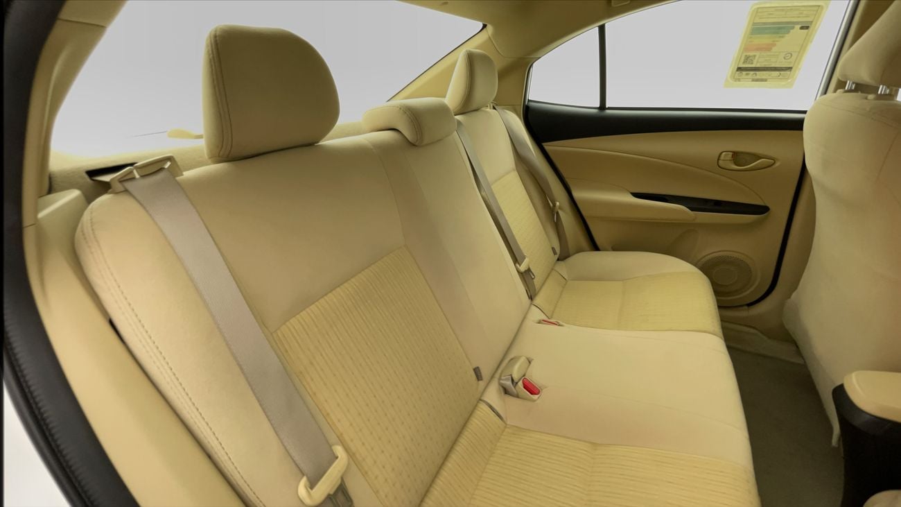 تويوتا يارس SE 1.5 | بدون دفعة مقدمة | اختبار القيادة في المنزل