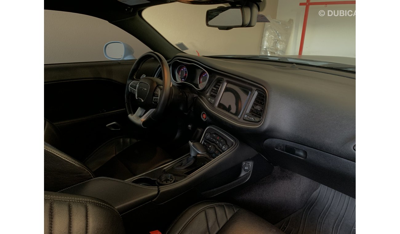 Dodge Challenger SRT8