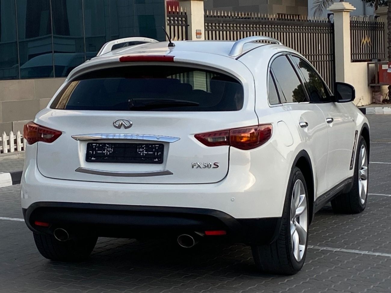 Infiniti FX50
